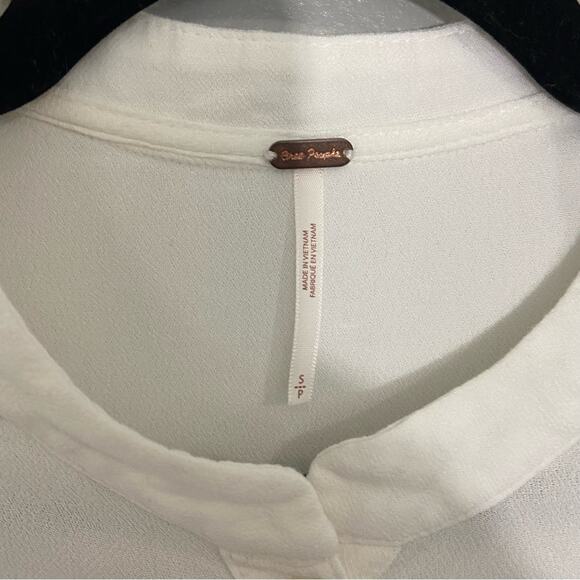 Free People Easy Girl Tunic Bell Sleeve Blouse Size Small - Picture 8 of 10